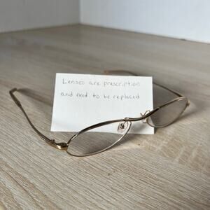 Vintage Gucci GG2678 629 Eyeglasses Gold Metal Frames 52-17-135 Excellent Cond